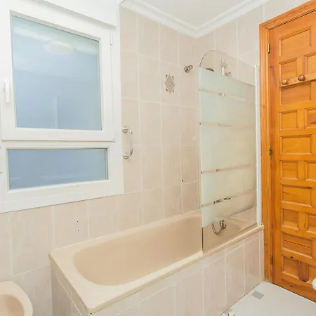 107 Sea Side - Alicante Апартаменты *